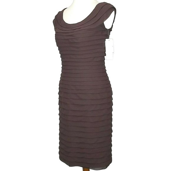 Adrianna Papell Dresses & Skirts - Adrianna Papell Womens Brown Metal Tiered Ruffle Formal Sleeveless Sheath Dress
